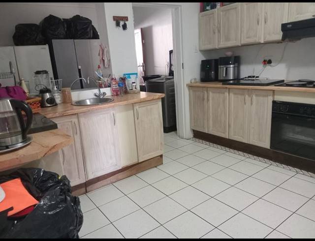 4 BEDROOM TOWNHOUSE FOR SALE IN WIERDA PARK